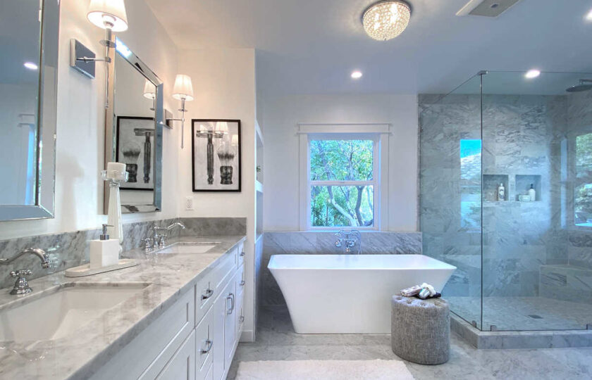 Mid-century modern style master bathroom in Woodland Hills with an ottoman for decor